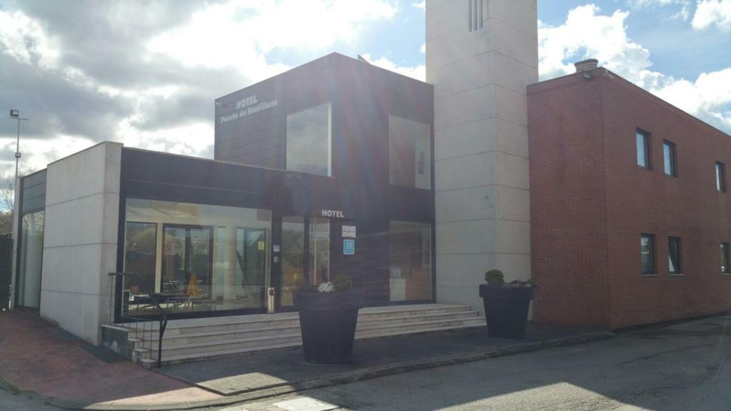 Puerta De Santillana Reocín Eksteriør bilde